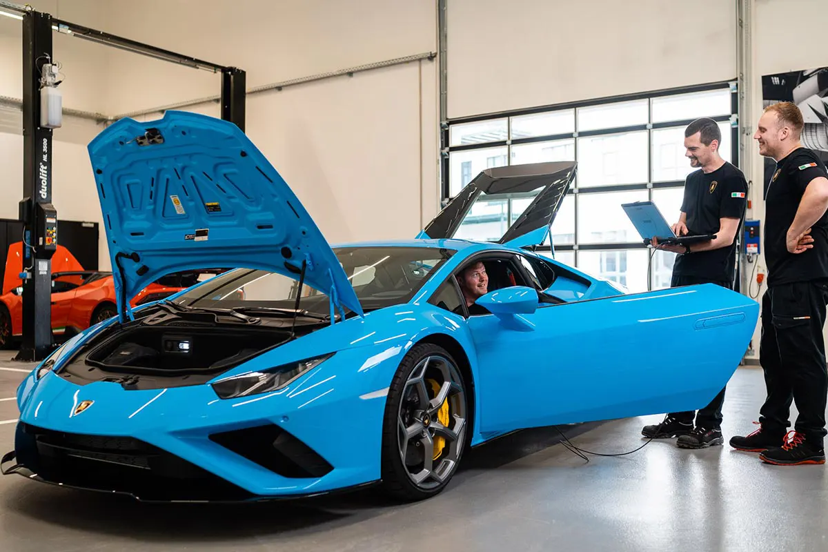 Service Wartung Reparatur Lamborghini Leipzig